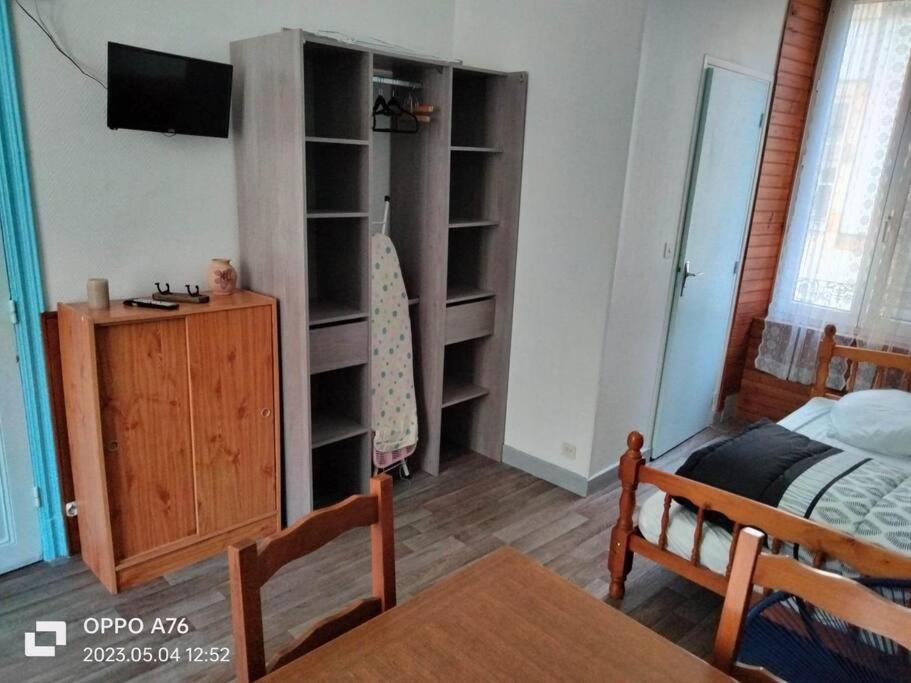 Le Nid Douillet Industriel Apartment La Bourboule Ngoại thất bức ảnh